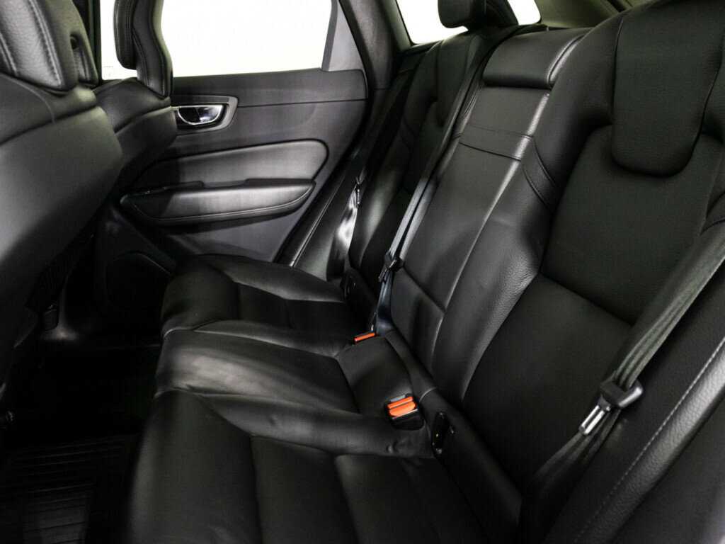 Volvo XC60 2019 года с пробегом. Фото: #9