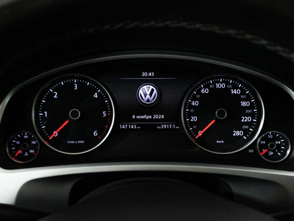 Volkswagen Touareg 2016 года с пробегом. Фото: #9
