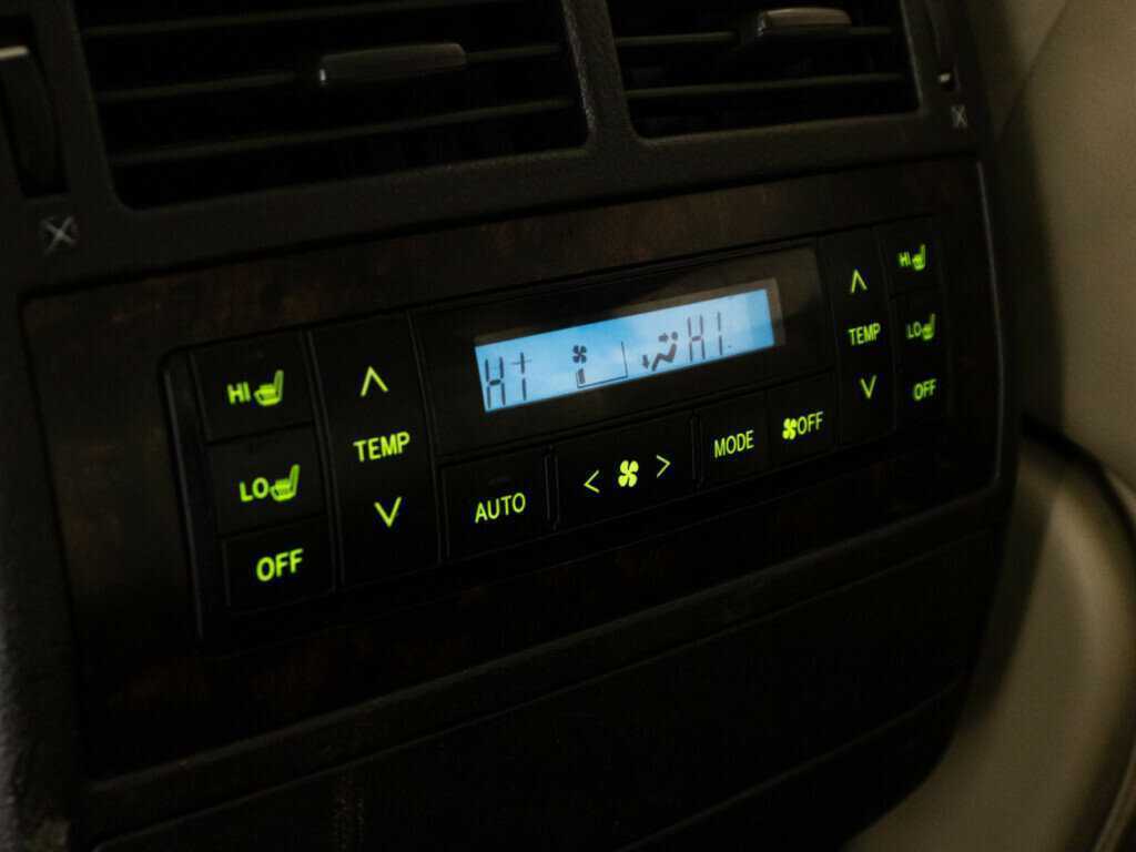 Toyota Land Cruiser 2010 года с пробегом. Фото: #11