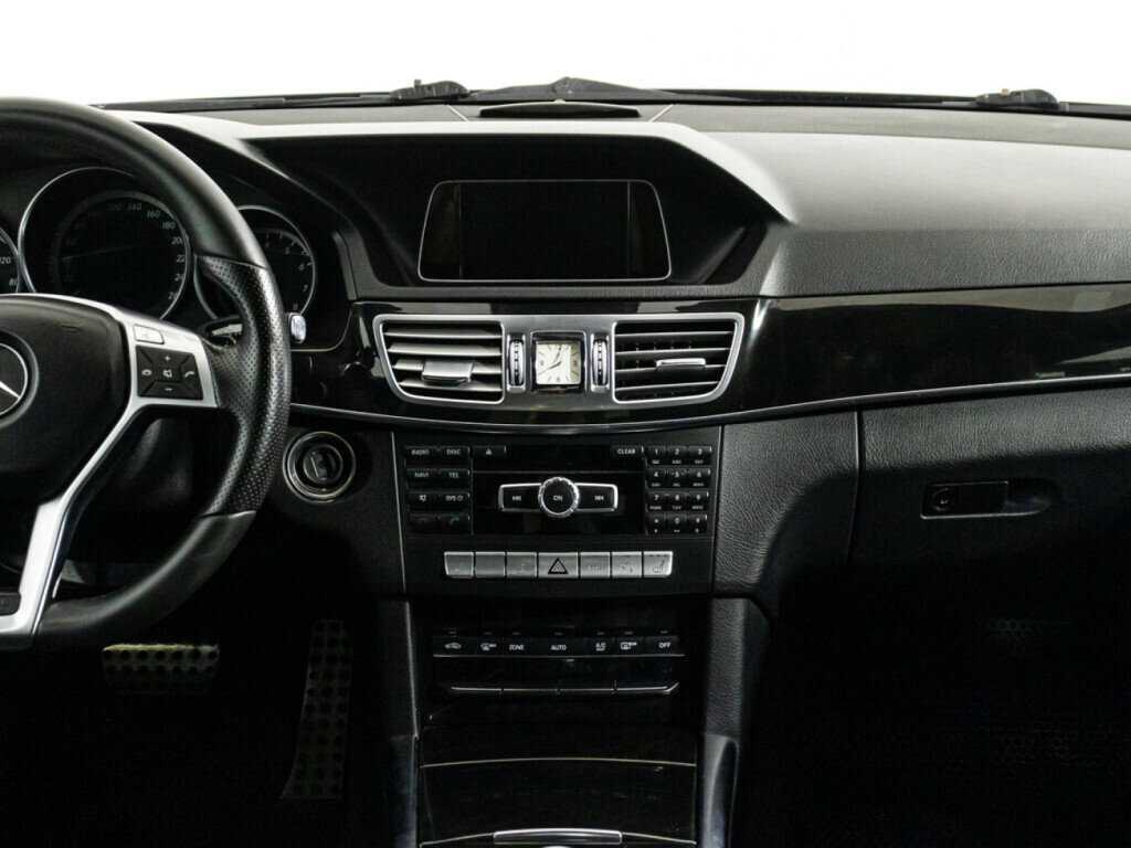 Mercedes-Benz E-Класс 2013 года с пробегом. Фото: #13