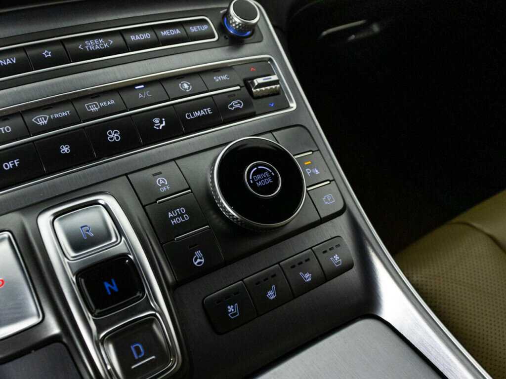 Hyundai Santa Fe 2020 года с пробегом. Фото: #19