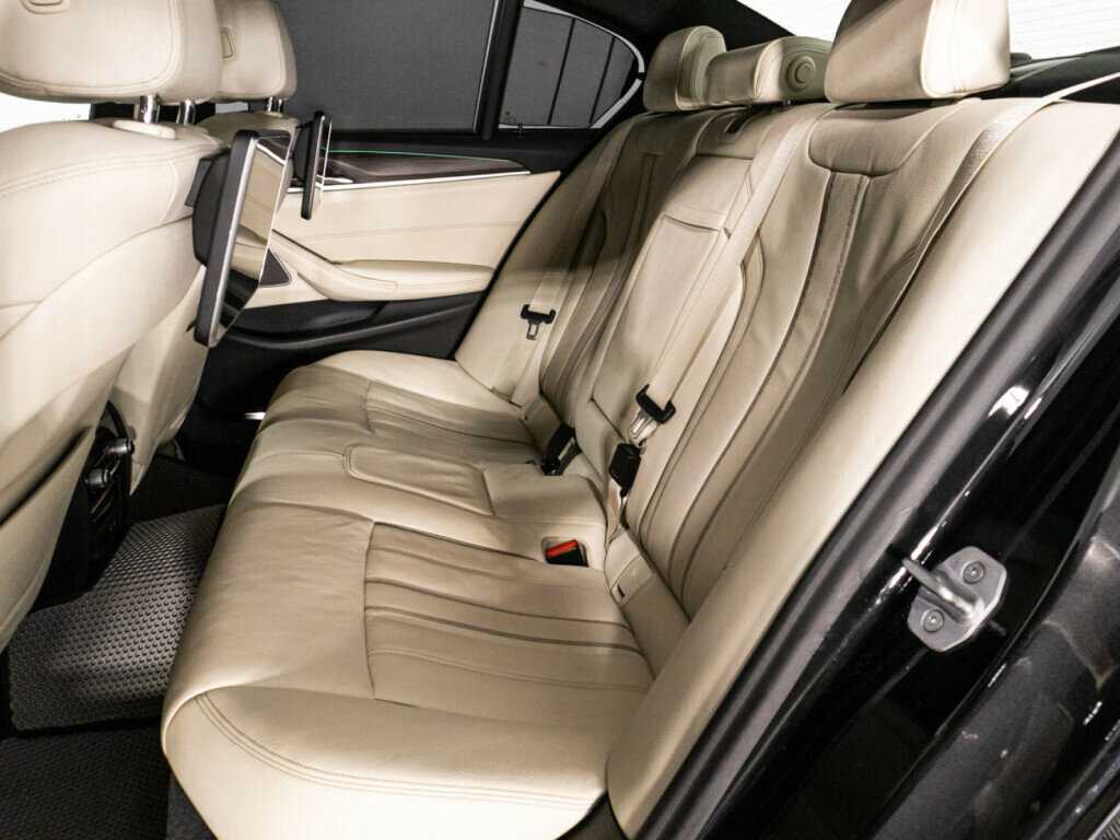 BMW 5 серии 2020 года с пробегом. Фото: #9