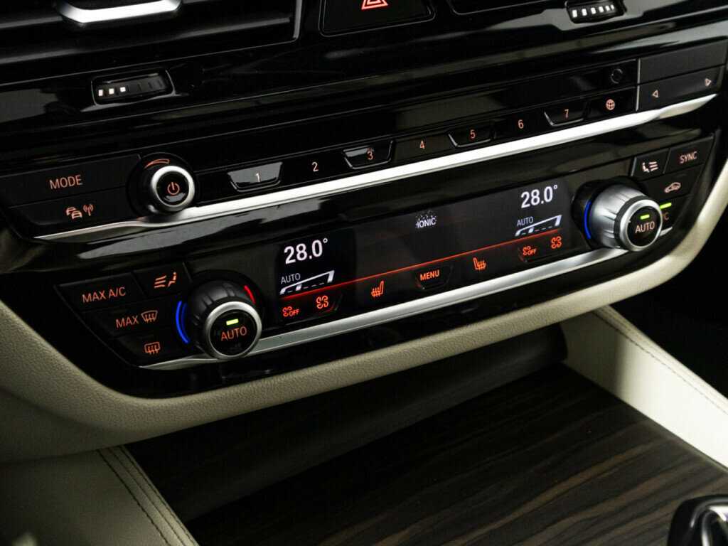 BMW 5 серии 2020 года с пробегом. Фото: #17