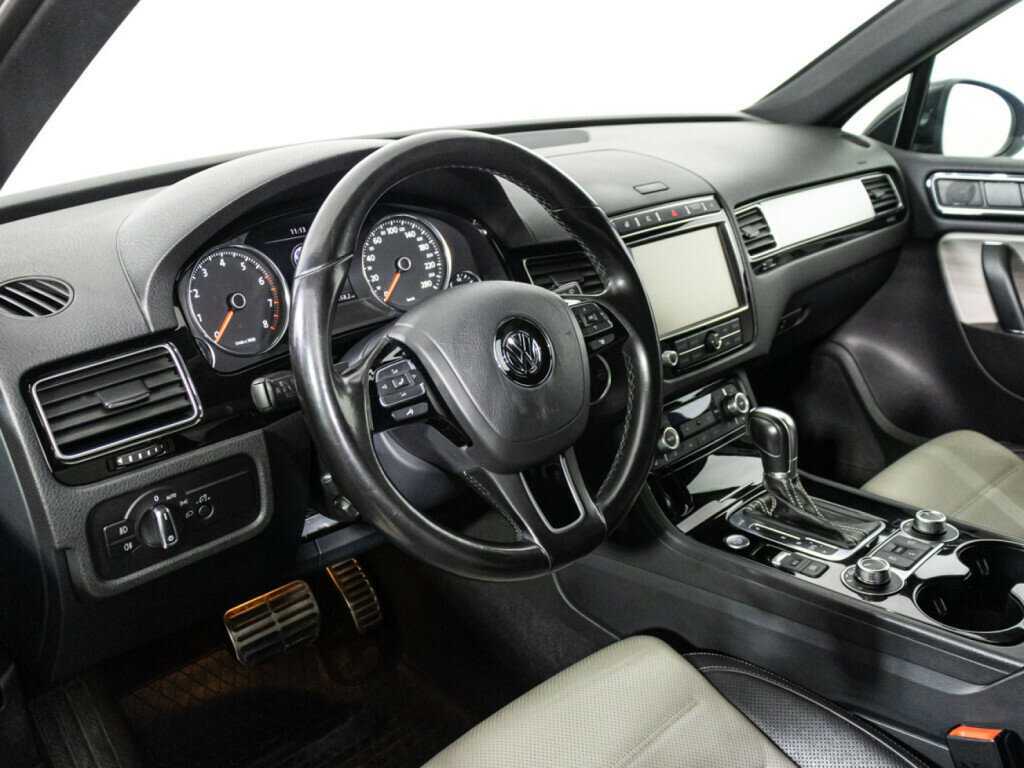 Volkswagen Touareg 2017 года с пробегом. Фото: #10