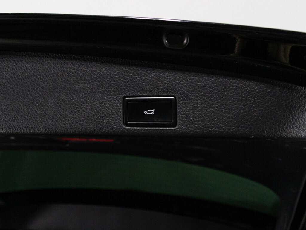 Volkswagen Touareg 2017 года с пробегом. Фото: #15