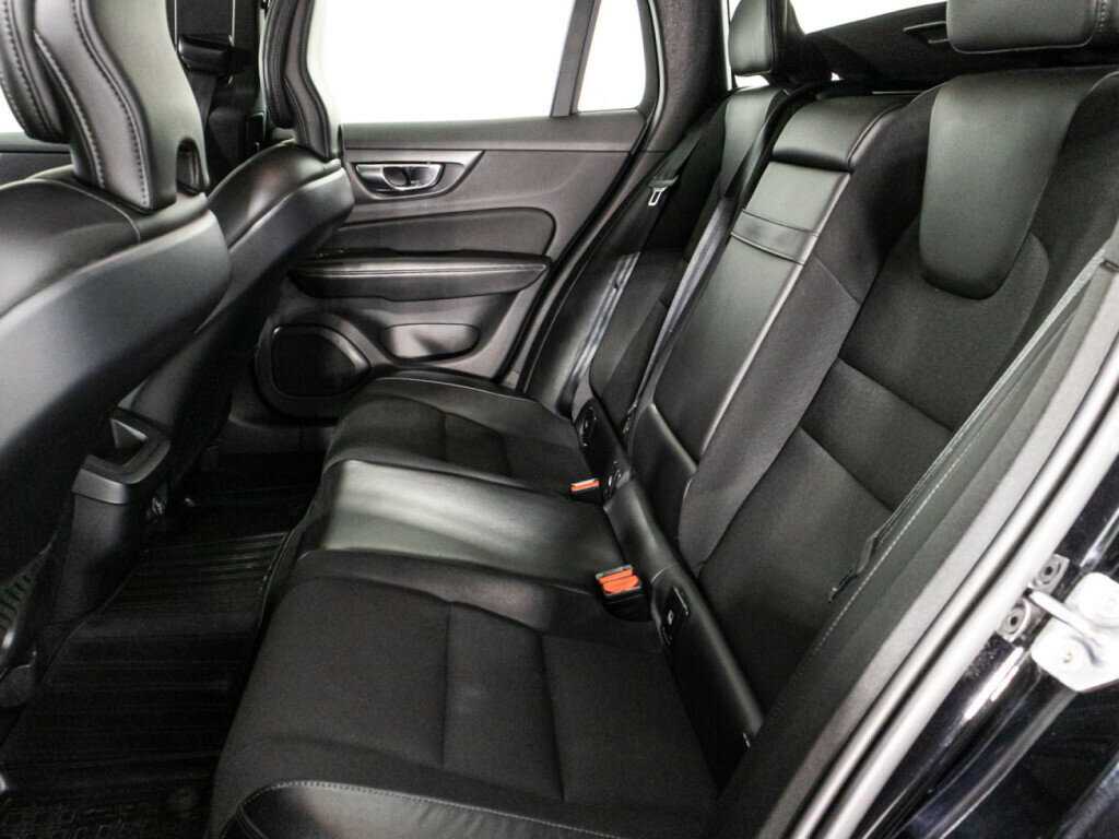 Volvo V60 2018 года с пробегом. Фото: #9