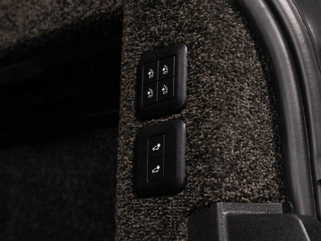 Land Rover Range Rover 2018 года с пробегом. Фото: #13