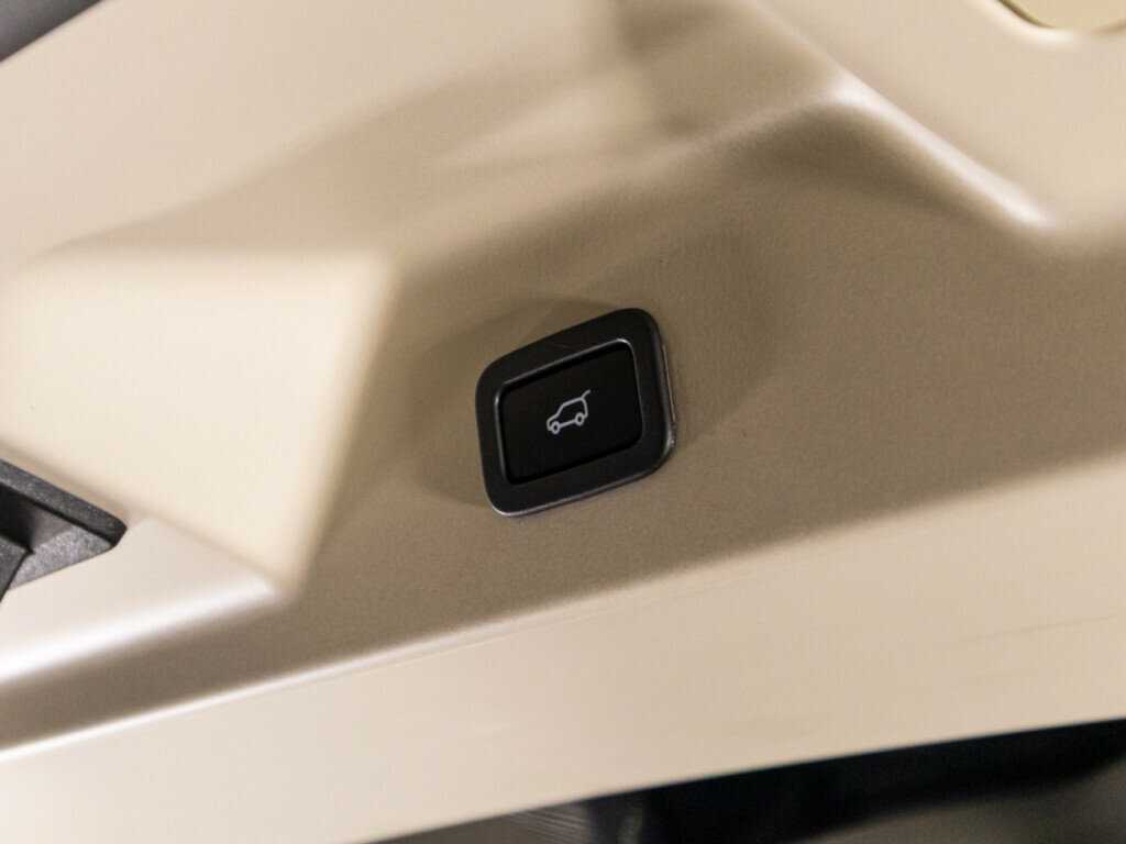 Land Rover Range Rover 2018 года с пробегом. Фото: #14