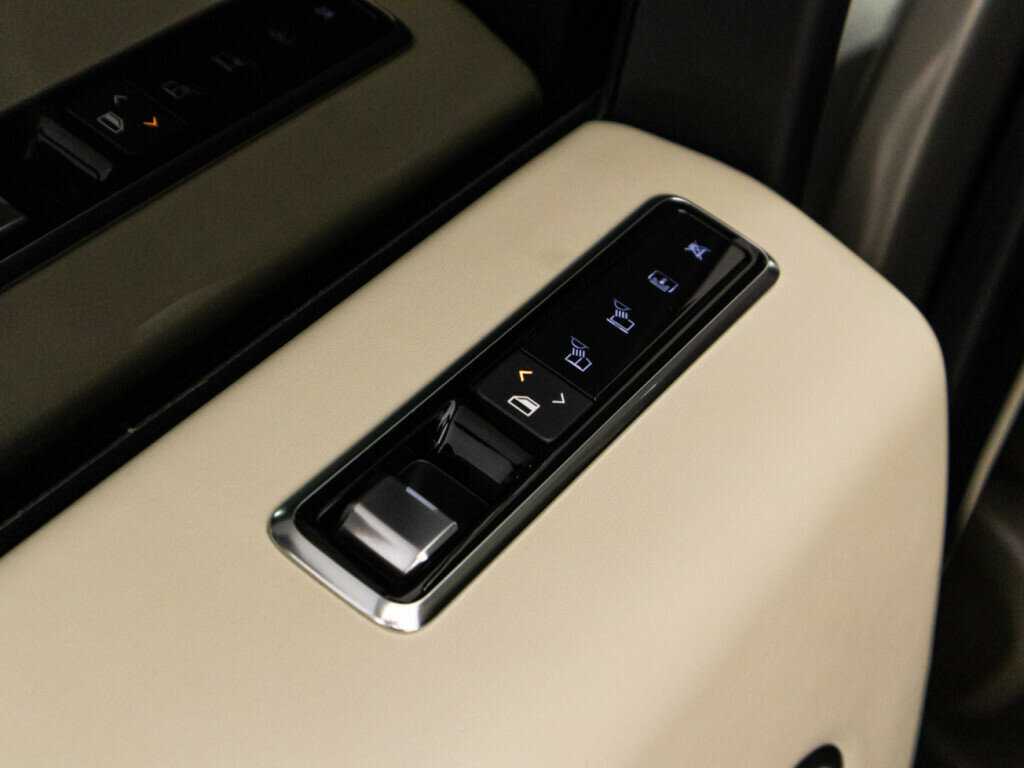 Land Rover Range Rover 2018 года с пробегом. Фото: #25