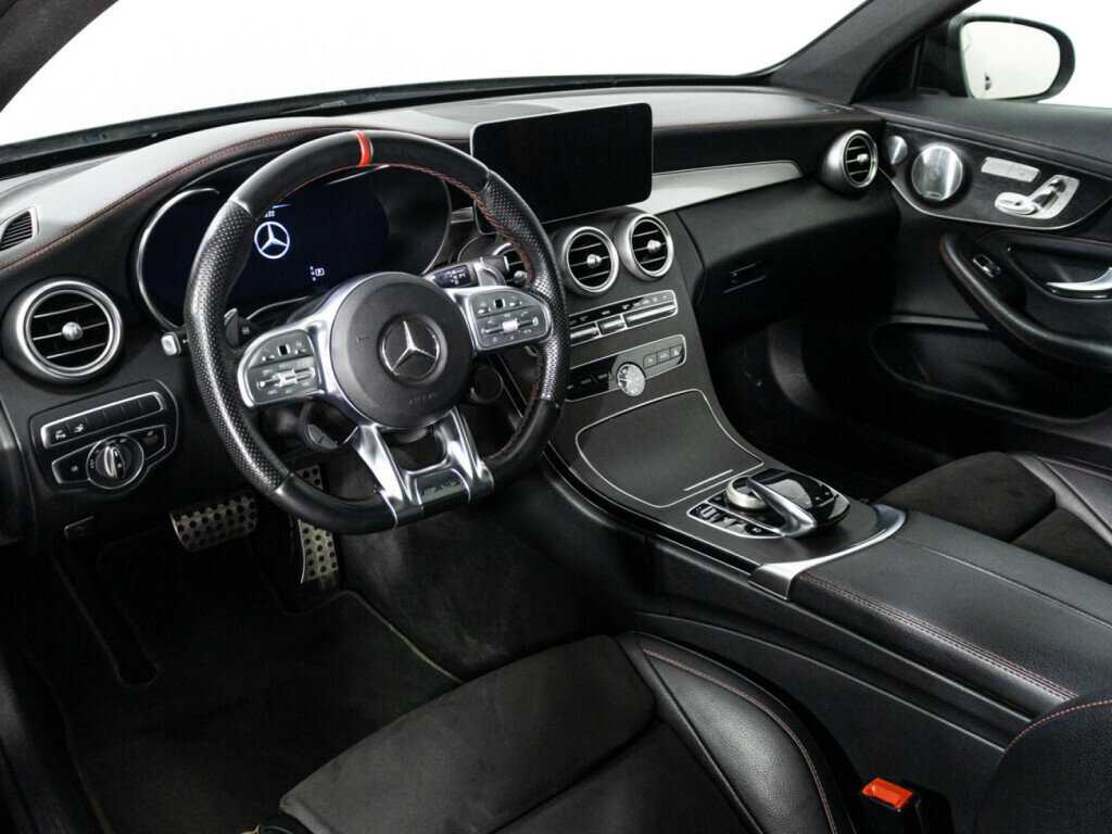 Mercedes-Benz C-Класс AMG 2020 года с пробегом. Фото: #10