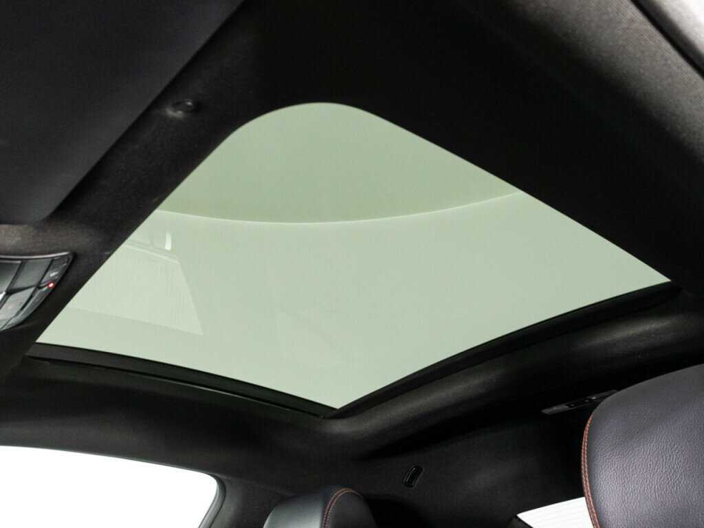 Mercedes-Benz C-Класс AMG 2020 года с пробегом. Фото: #18