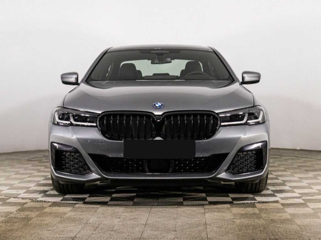 BMW 5 серии 2022 года с пробегом. Фото: #1