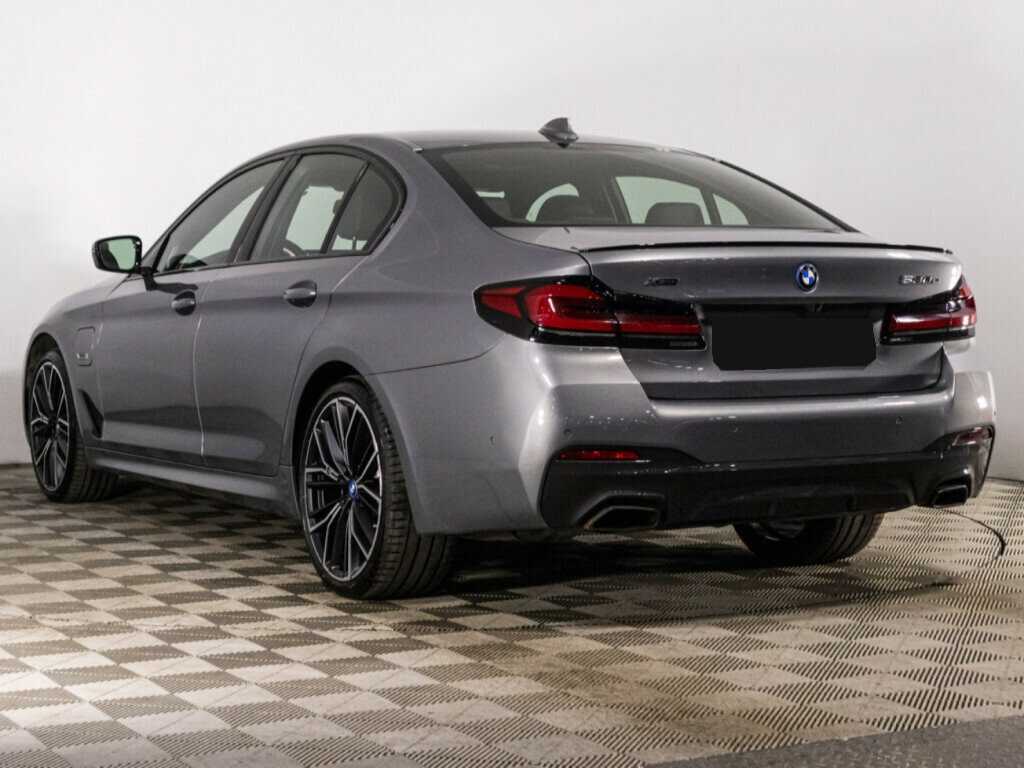BMW 5 серии 2022 года с пробегом. Фото: #6