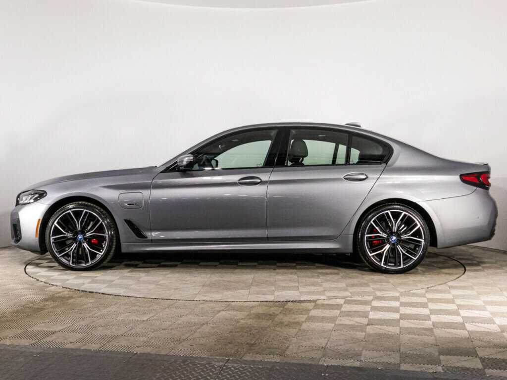 BMW 5 серии 2022 года с пробегом. Фото: #7