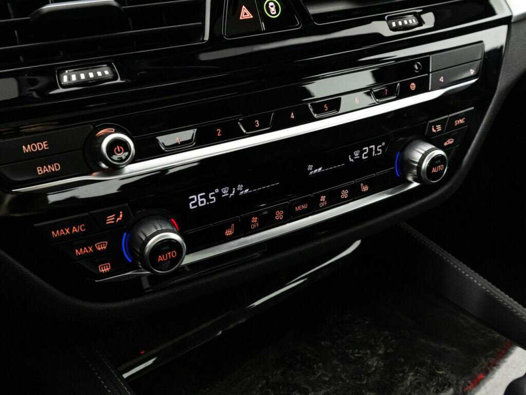 BMW 5 серии 2022 года с пробегом. Фото: #17