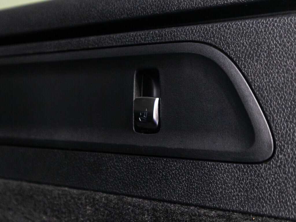 Mercedes-Benz GLC 2018 года с пробегом. Фото: #16