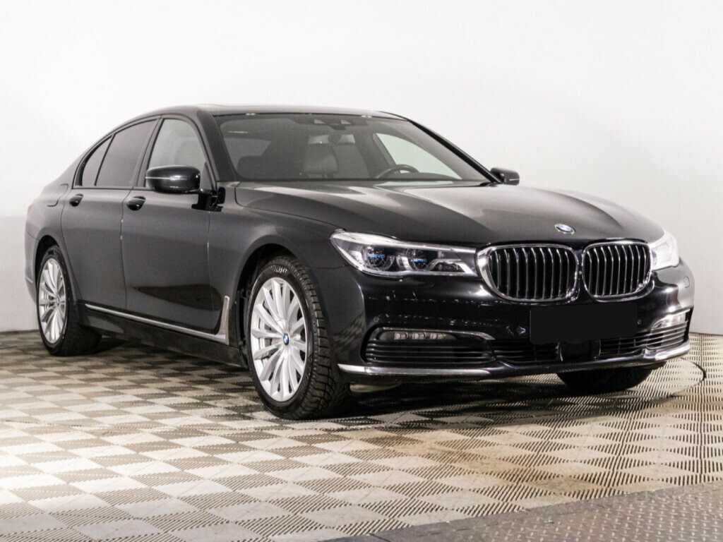 BMW 7 серии 2018 года с пробегом. Фото: #2