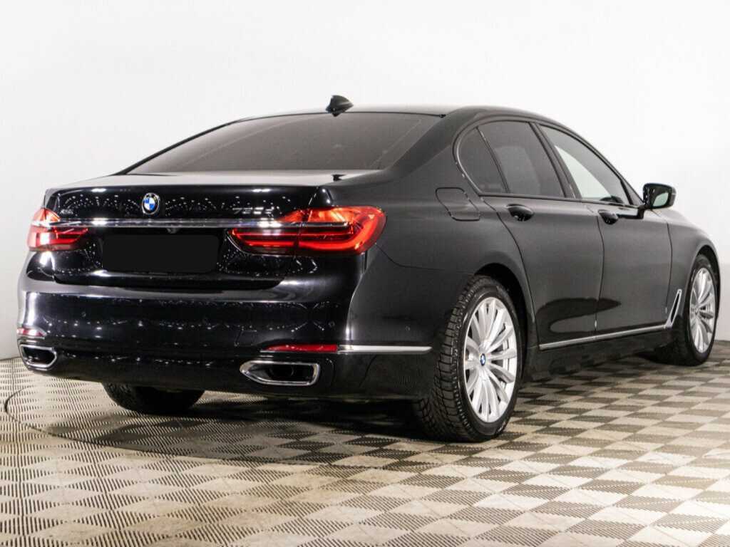 BMW 7 серии 2018 года с пробегом. Фото: #4