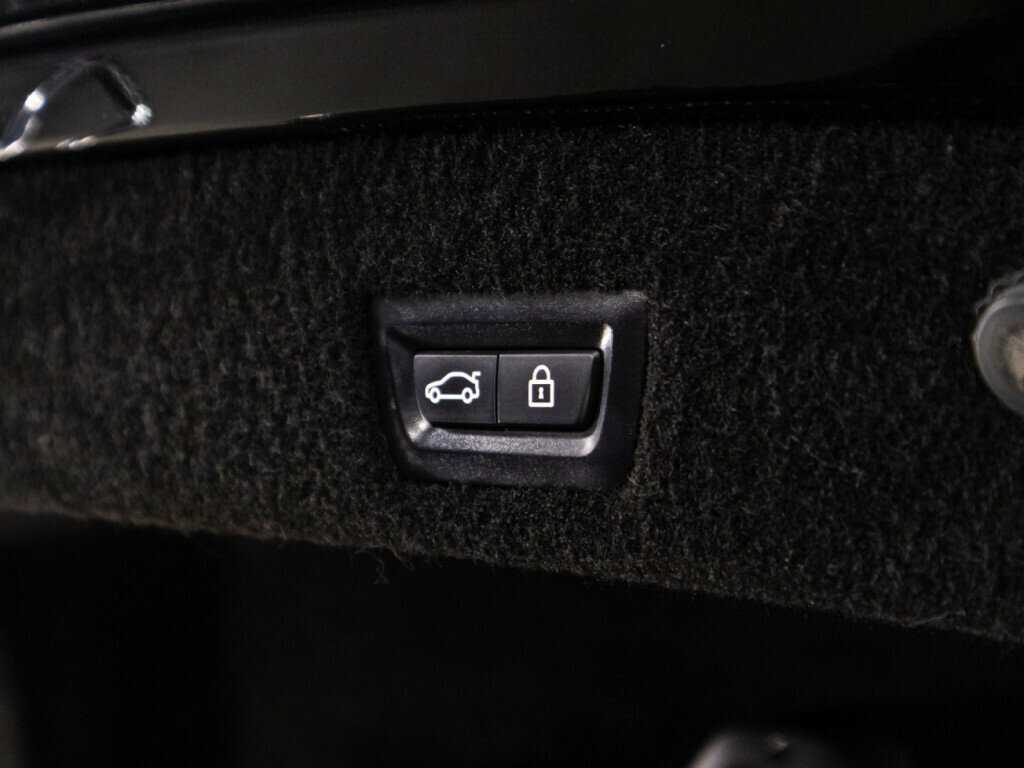 BMW 7 серии 2018 года с пробегом. Фото: #14