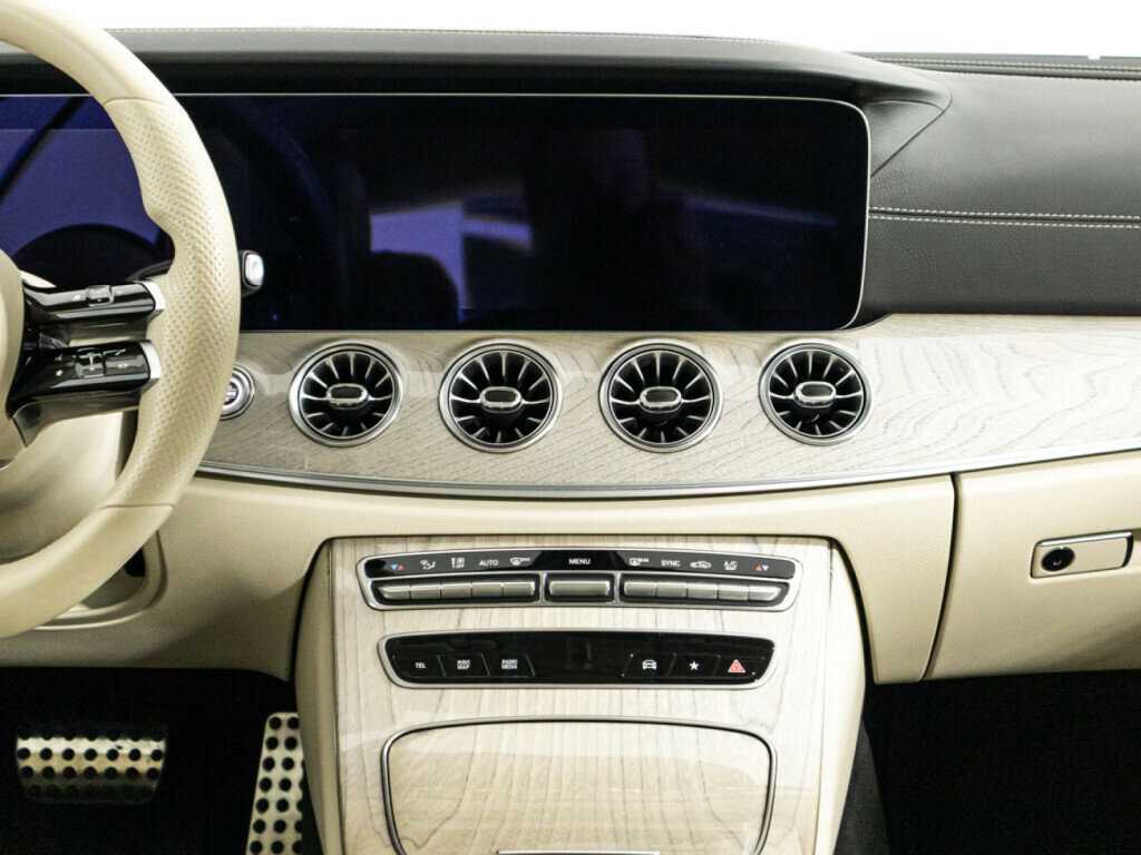 Mercedes-Benz E-Класс 2021 года с пробегом. Фото: #13