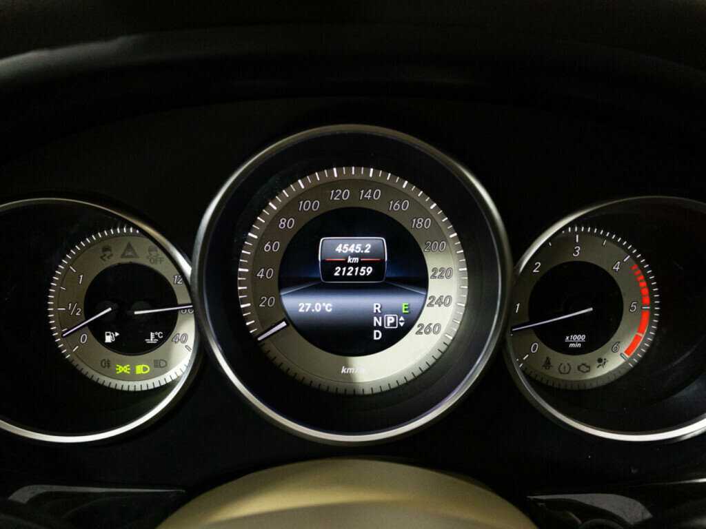 Mercedes-Benz CLS 2013 года с пробегом. Фото: #11