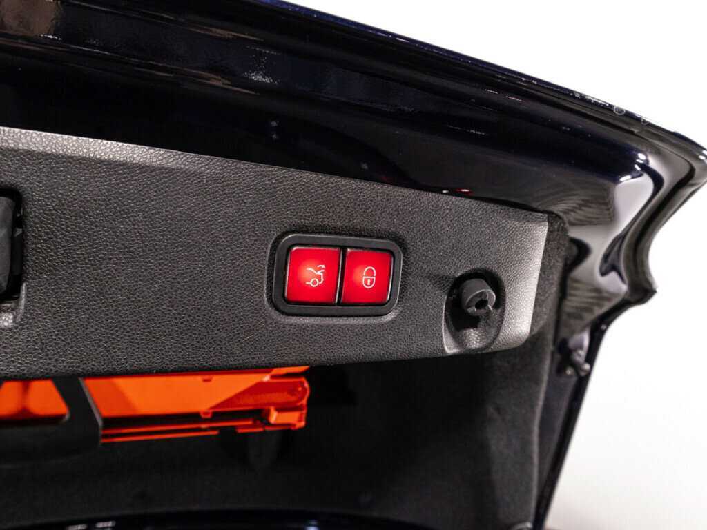 Mercedes-Benz CLS 2013 года с пробегом. Фото: #14