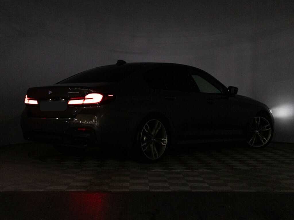 BMW 5 серии 2020 года с пробегом. Фото: #27