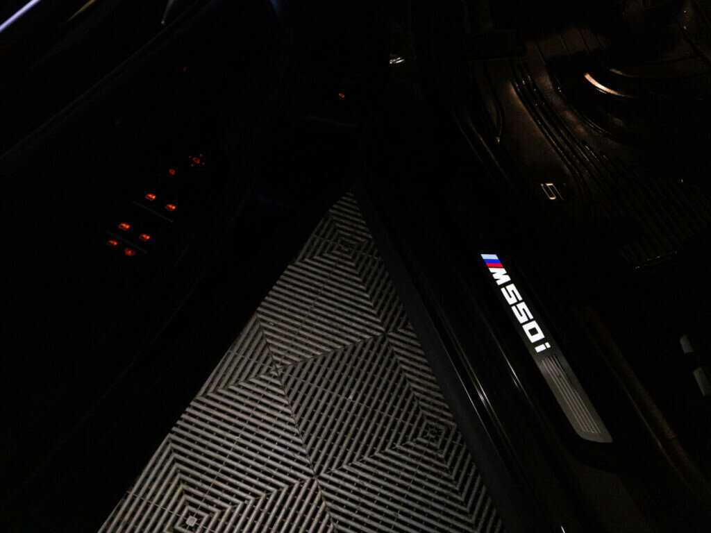 BMW 5 серии 2020 года с пробегом. Фото: #33