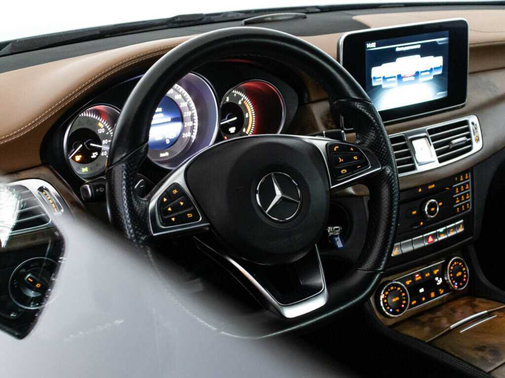 Mercedes-Benz CLS 2015 года с пробегом. Фото: #29