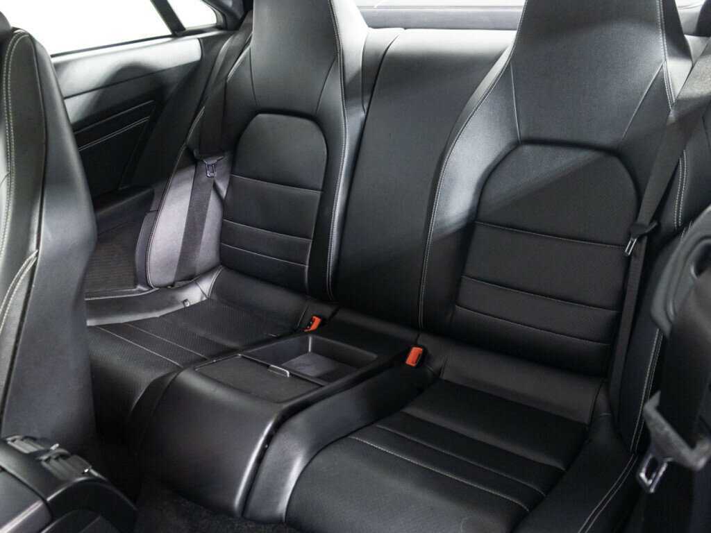 Mercedes-Benz E-Класс 2015 года с пробегом. Фото: #9