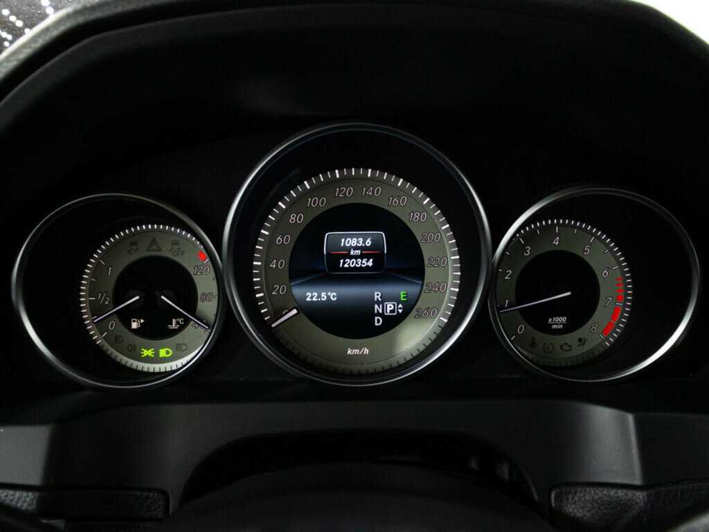 Mercedes-Benz E-Класс 2015 года с пробегом. Фото: #10