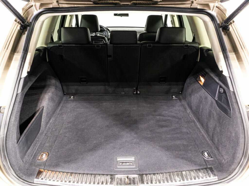 Volkswagen Touareg 2015 года с пробегом. Фото: #14