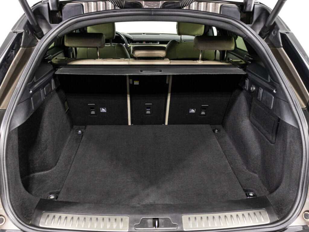 Land Rover Range Rover Velar 2018 года с пробегом. Фото: #14