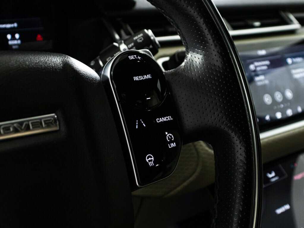 Land Rover Range Rover Velar 2018 года с пробегом. Фото: #21