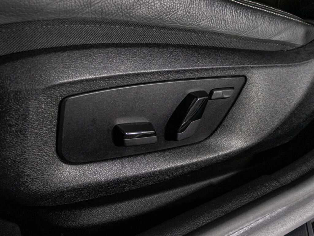 BMW 5 серии 2021 года с пробегом. Фото: #21