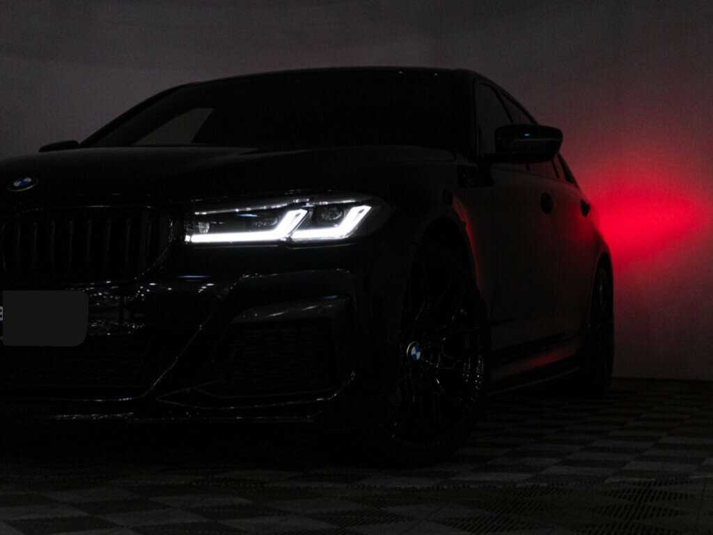 BMW 5 серии 2021 года с пробегом. Фото: #23