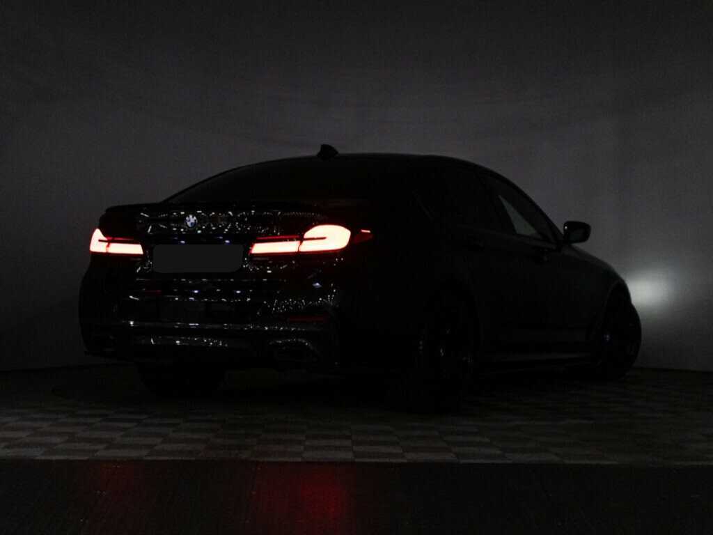 BMW 5 серии 2021 года с пробегом. Фото: #24