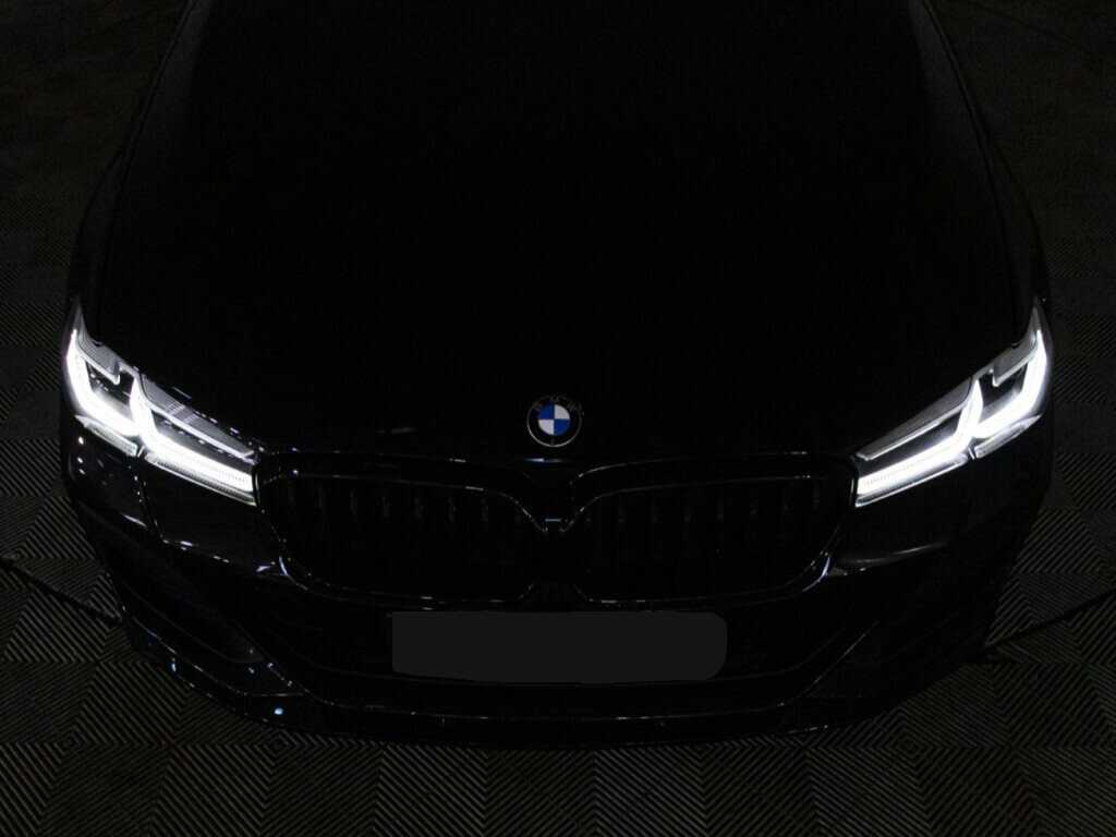 BMW 5 серии 2021 года с пробегом. Фото: #32