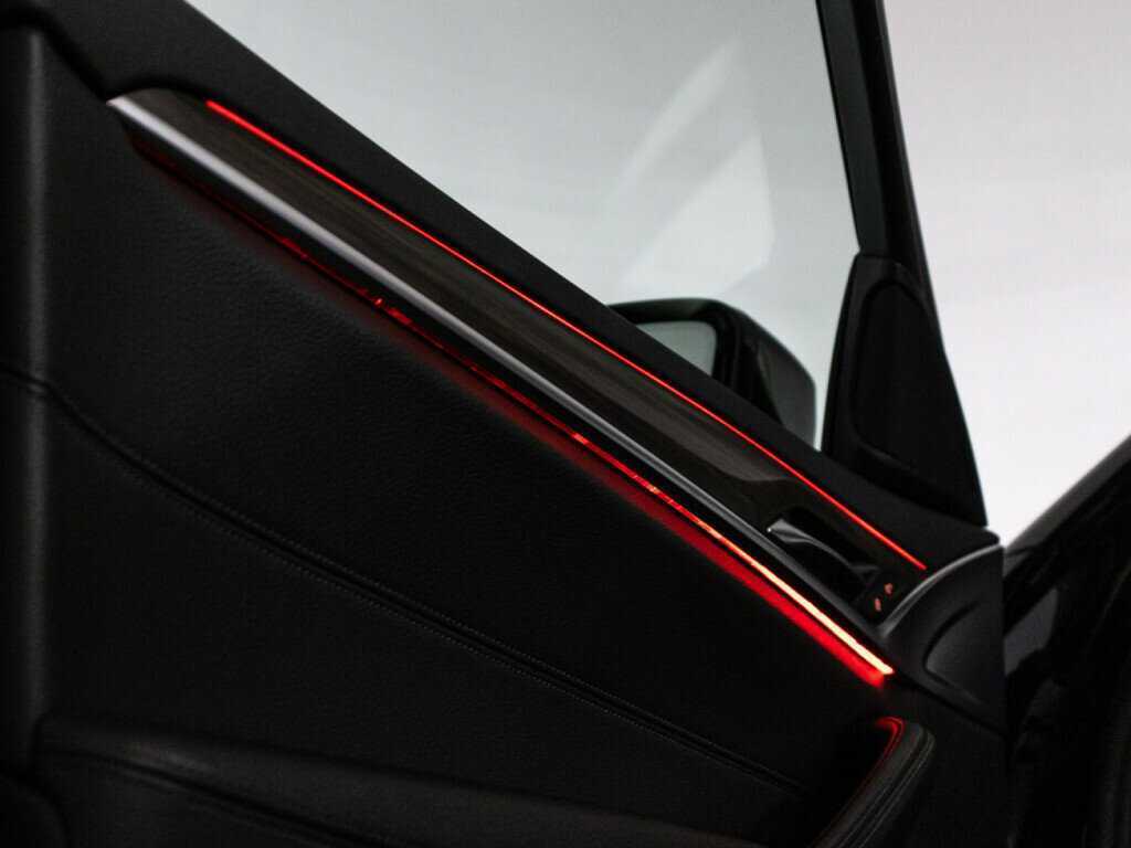 BMW 5 серии 2021 года с пробегом. Фото: #35