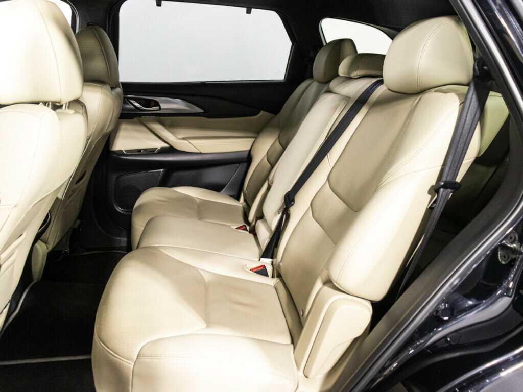 Mazda CX-9 2017 года с пробегом. Фото: #9