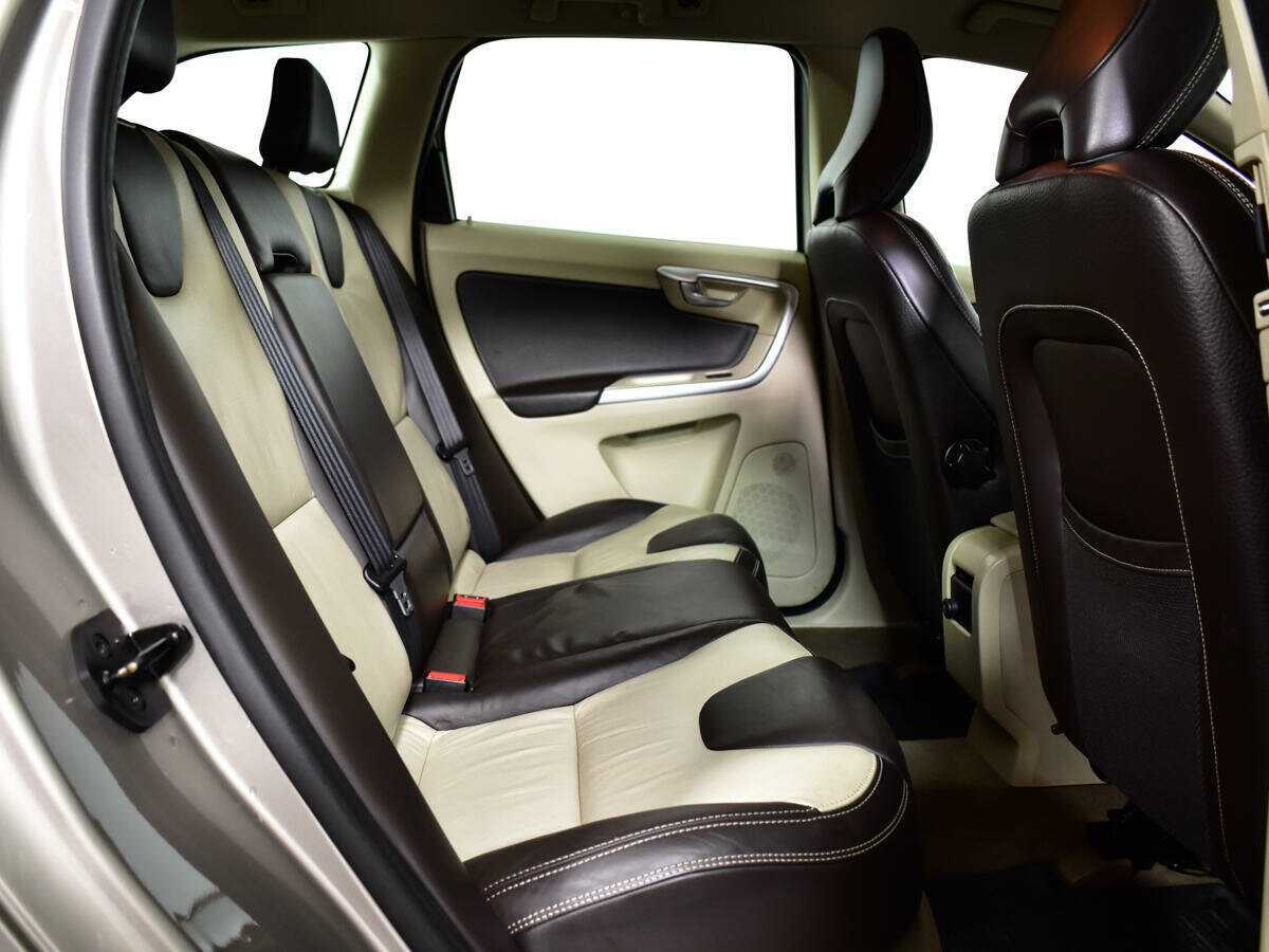 Volvo XC60 2011 года с пробегом. Фото: #9