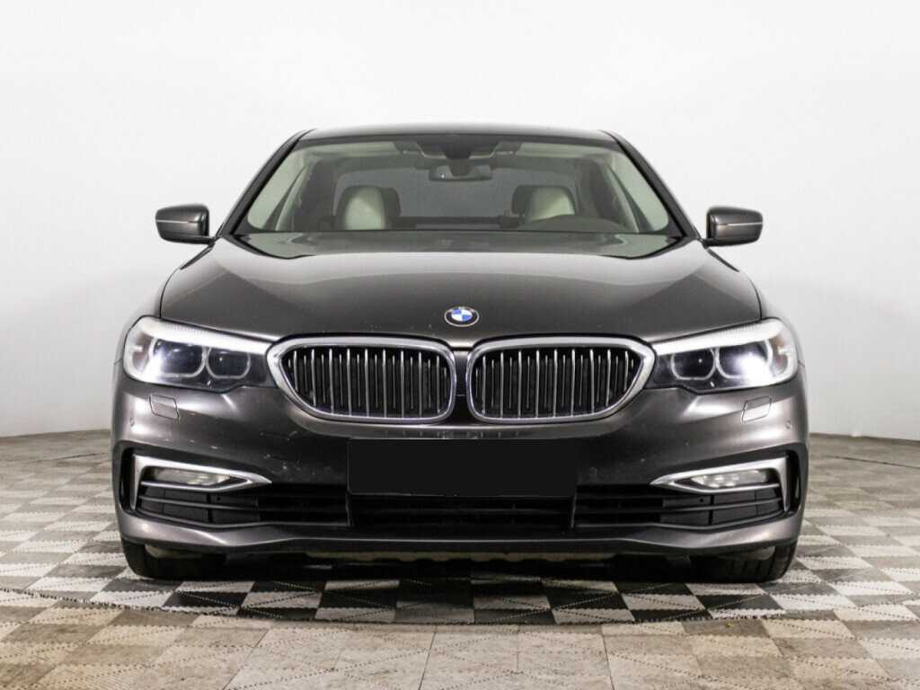 BMW 5 серии 2016 года с пробегом. Фото: #1
