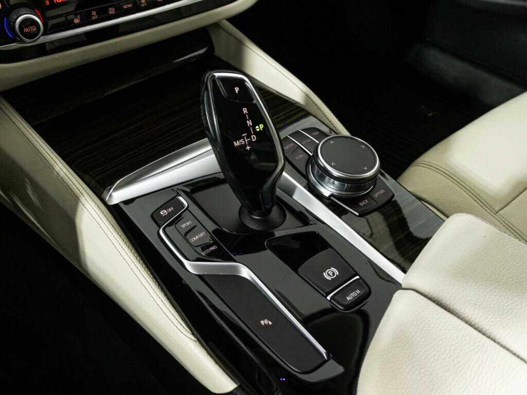 BMW 5 серии 2016 года с пробегом. Фото: #19