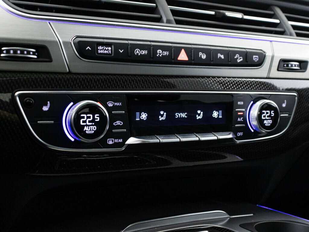 Audi SQ7 2018 года с пробегом. Фото: #20