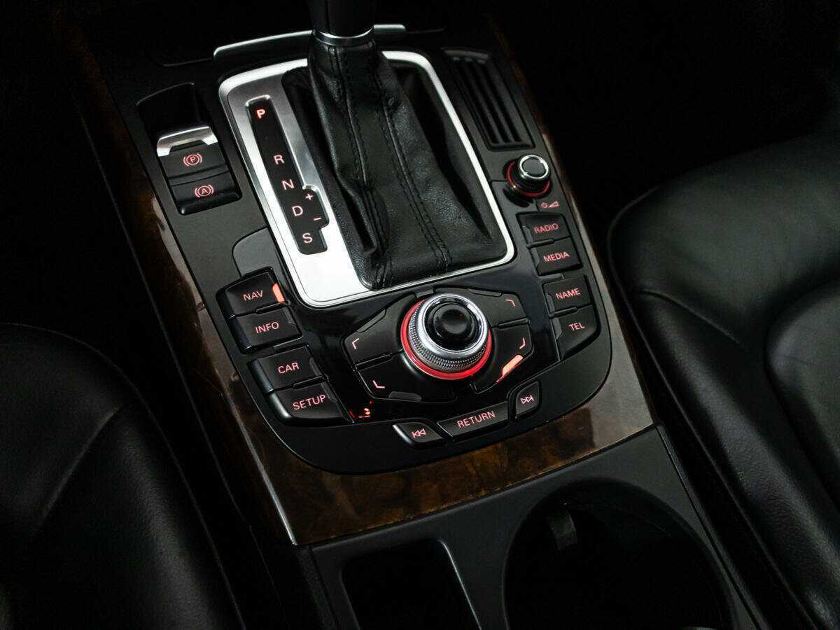 Audi A4 2010 года с пробегом. Фото: #19