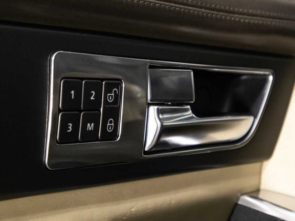 Land Rover Discovery 2013 года с пробегом. Фото: #19