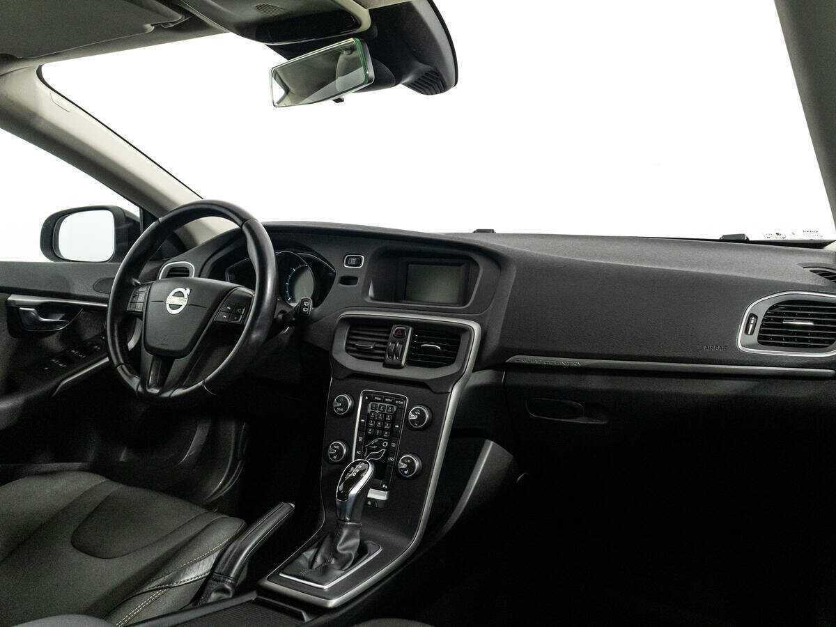 Volvo V40 Cross Country 2013 года с пробегом. Фото: #8