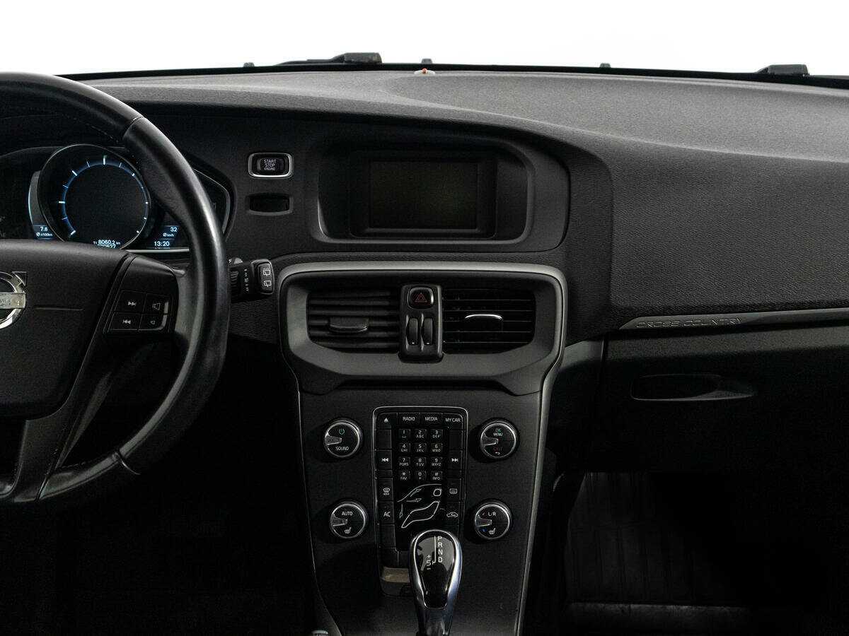 Volvo V40 Cross Country 2013 года с пробегом. Фото: #13