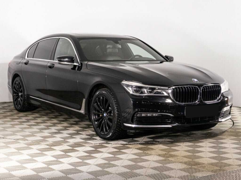 BMW 7 серии 2016 года с пробегом. Фото: #2