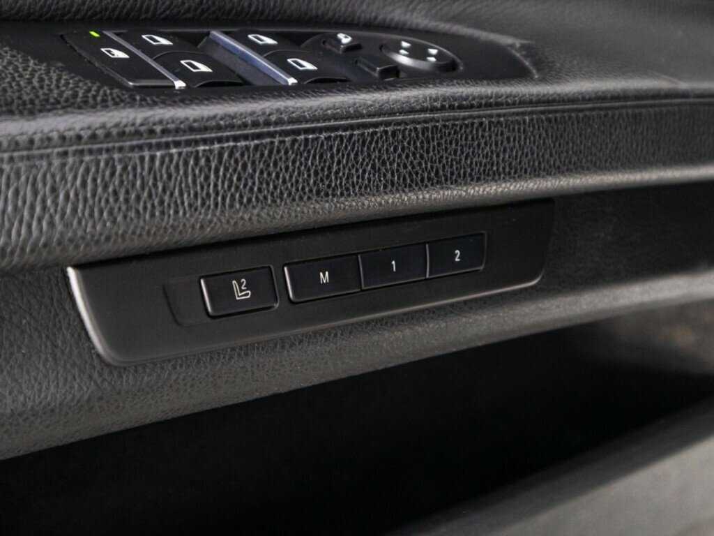 BMW 7 серии 2012 года с пробегом. Фото: #15